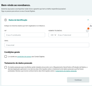 Ecrã de adesão aos Canais Digitais com os dados de identificação, as condições gerais, o tratamento de dados pessoais e o botão Continuar.